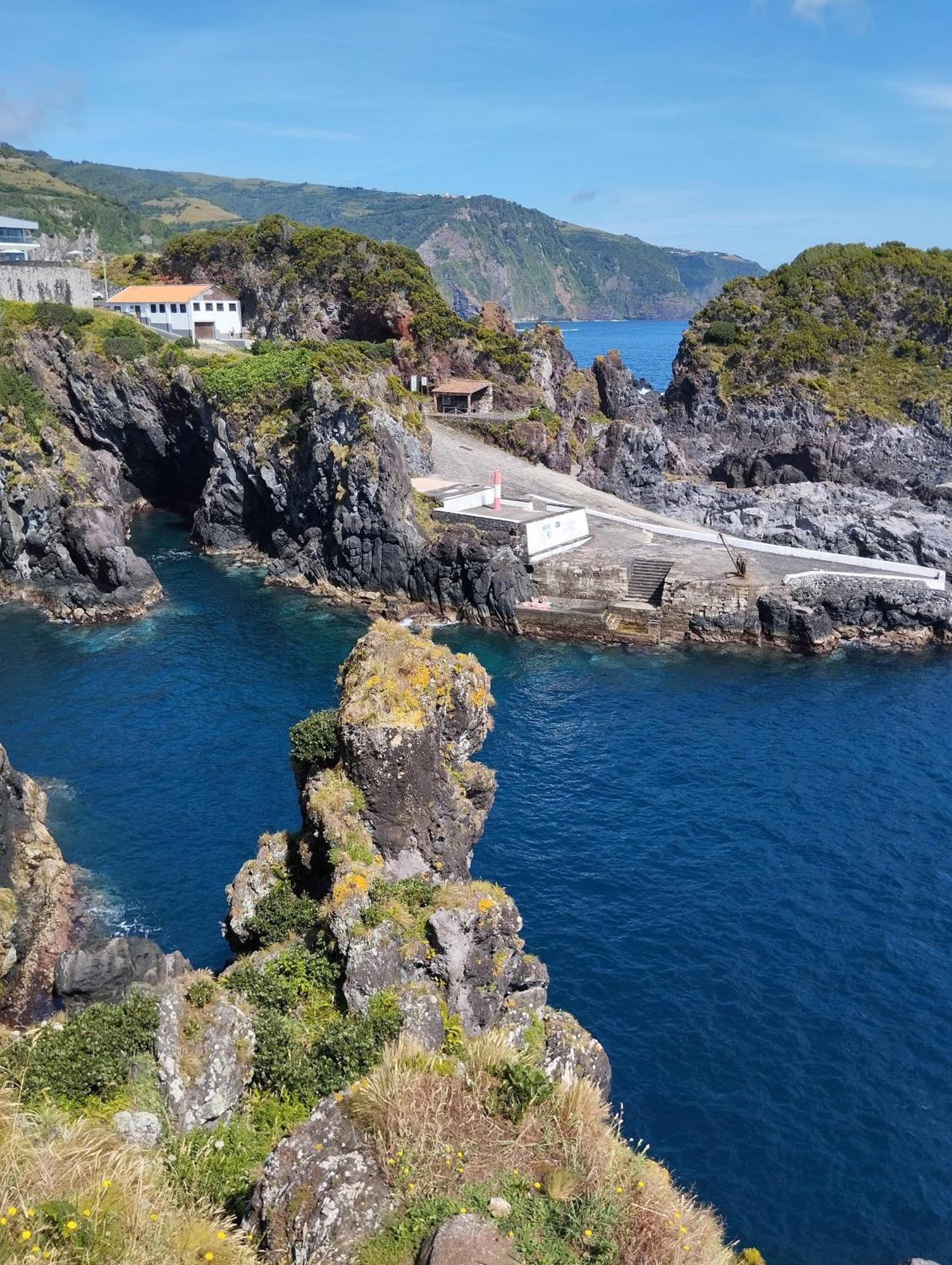 Casa Dos Botes Hotel Санта Круз да Флорес Екстериор снимка